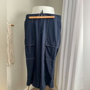 Athleta Navy Blue Chelsea Utility Wide Leg Pants Size 14P High Rise Pocket Women